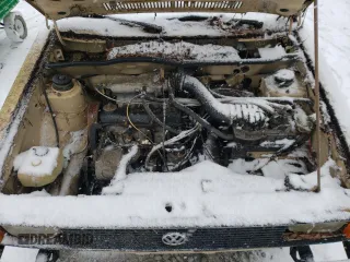 1981 Volkswagen Rabbit z VIN 1VWFB0178BV188835, wystawiony jako Copart lot #44329045 z przebiegiem 102 076 mil mil oraz Tytuł czysty. Historia ofert i sprzedaży dostępna na DreamBid. Obrazek 11.