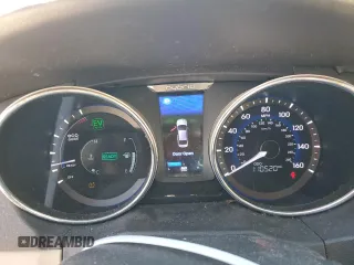 2012 Hyundai Sonata Hybrid with VIN KMHEC4A44CA057592, listed as a Copart auction lot 85784944 with 110,520 mi miles and Salvage Title. Bid and sale history available at DreamBid. Image 9.