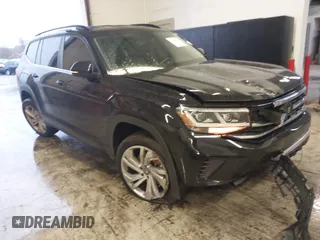 2022 Volkswagen Atlas 3.6L V6 SE w/Technology with VIN 1V2HR2CA3NC545414, listed as a IAAI auction lot 41088885 with 44,658 mi miles. Bid and sale history available at carsss.com. Image 1.
