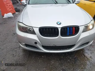 2011 BMW 3 Series 328i with VIN WBAPH7G57BNN05781, listed as a IAAI auction lot 41550247 with 171,356 mi miles. Bid and sale history available at carsss.com. Image 6.