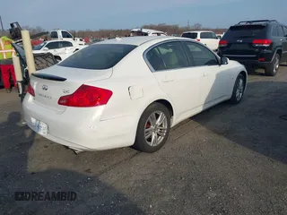 2015 Infiniti Q40 with VIN JN1CV6AR2FM524365, listed as a IAAI auction lot 41751603 with 1 mi miles. Bid and sale history available at carsss.com. Image 4.