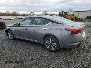 2021 Nissan Altima SV z VIN 1N4BL4DW5MN312108, wystawiony jako Copart lot #51712375 z przebiegiem 28 491 mil mil oraz Szkoda całkowita • Salvage title. Historia ofert i sprzedaży dostępna na DreamBid. Obrazek 2.