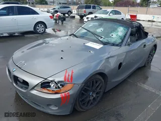 2004 BMW Z4 2.5i with VIN 4USBT33554LS50034, listed as a IAAI auction lot 41825933 with 170,181 mi miles. Bid and sale history available at carsss.com. Image 6.