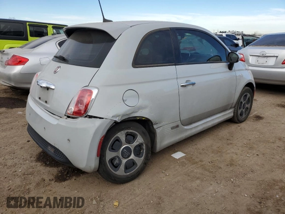 2016 FIAT 500e z VIN 3C3CFFGEXGT229500, wystawiony jako Copart lot #86539904 z przebiegiem 52 624 mil mil oraz Szkoda całkowita • Salvage title. Historia ofert i sprzedaży dostępna na DreamBid. Obrazek 3.
