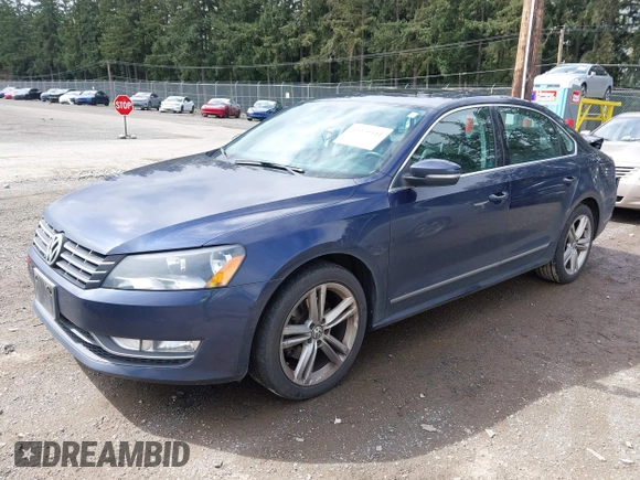 2015 Volkswagen Passat 2.0L TDI SEL Premium with VIN 1VWCV7A32FC013627, listed as a IAAI auction lot 41979341 with 175,728 mi miles. Bid and sale history available at carsss.com. Image 17.