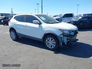 2017 Nissan Rogue Sport SV with VIN JN1BJ1CP7HW005454, listed as a IAAI auction lot 41479034 with 99,587 mi miles. Bid and sale history available at carsss.com. Image 1.