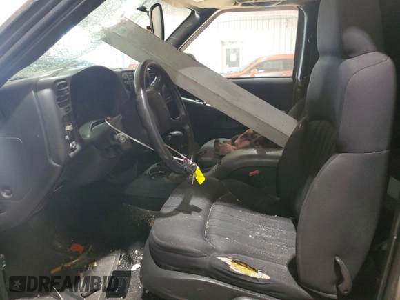 2004 Chevrolet Blazer LS z VIN 1GNCT18X34K143280, wystawiony jako Copart lot #50494785 z przebiegiem Nie podano mil oraz Szkoda całkowita • Salvage title. Historia ofert i sprzedaży dostępna na DreamBid. Obrazek 7.