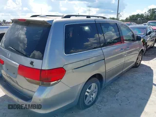 2008 Honda Odyssey Touring with VIN 5FNRL38838B005877, listed as a IAAI auction lot 40397015 with 1 mi miles. Bid and sale history available at carsss.com. Image 4.