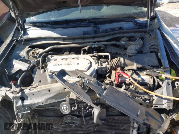 2009 Honda Accord EX-L with VIN 1HGCP36829A006754, listed as a IAAI auction lot 42121746 with 246,771 mi miles and . Bid and sale history available at DreamBid. Image 10.