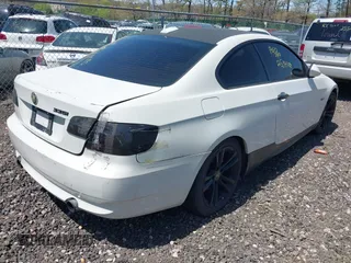 2009 BMW 3 Series 335i xDrive with VIN WBAWC735X9E269900, listed as a IAAI auction lot 42142117 with Not Provided miles and . Bid and sale history available at carsss.com. Image 4.