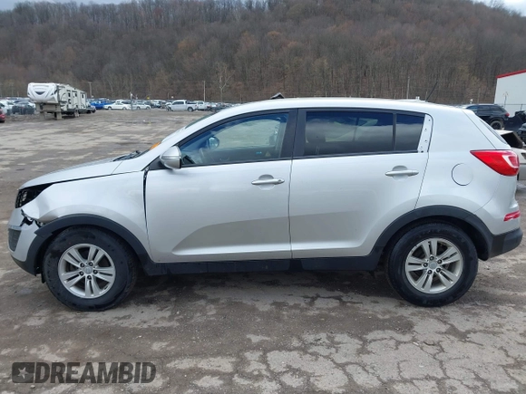 2011 Kia Sportage LX with VIN KNDPB3A21B7059725, listed as a IAAI auction lot 41814298 with 178,023 mi miles and . Bid and sale history available at carsss.com. Image 15.