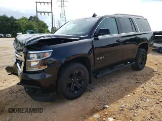 2019 Chevrolet Tahoe LS z VIN 1GNSKAKC8KR399407, wystawiony jako Copart lot #55696355 z przebiegiem 83 903 mil mil oraz Szkoda całkowita • Salvage title. Historia ofert i sprzedaży dostępna na DreamBid. Obrazek 1.