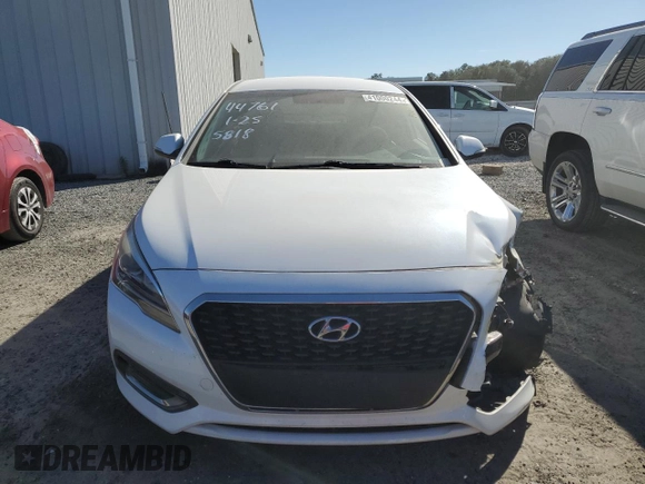 2017 Hyundai Sonata Hybrid SE with VIN KMHE24L13HA045818, listed as a Copart auction lot 41000244 with 95,186 mi miles. Bid and sale history available at carsss.com. Image 5.
