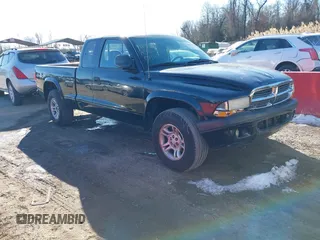 2004 Dodge Dakota Sport with VIN 1D7HG32N24S518815, listed as a IAAI auction lot 41408182 with 267,160 mi miles. Bid and sale history available at carsss.com. Image 1.