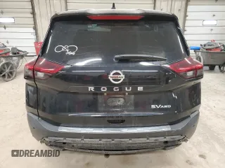 2021 Nissan Rogue SV z VIN 5N1AT3BB9MC771102, wystawiony jako Copart lot #52547865 z przebiegiem 105 602 mil mil oraz Szkoda całkowita • Salvage title. Historia ofert i sprzedaży dostępna na DreamBid. Obrazek 6.