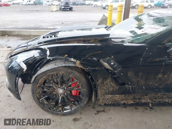 2015 Chevrolet Corvette Z06 3LZ with VIN 1G1YU2D67F5606353, listed as a IAAI auction lot 41500987 with 20,876 mi miles. Bid and sale history available at carsss.com. Image 6.