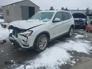 2017 BMW X3 xDrive28i z VIN 5UXWX9C38H0W76528, wystawiony jako IAAI lot #41543645 z przebiegiem 76 108 mil mil oraz . Historia ofert i sprzedaży dostępna na DreamBid. Obrazek 2.