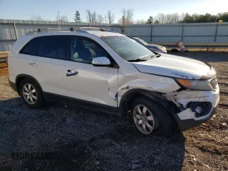 2012 Kia Sorento LX with VIN 5XYKT3A66CG272233, listed as a Copart auction lot 49393445 with 253,328 mi miles and Salvage Title. Bid and sale history available at DreamBid. Image 4.