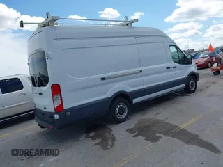 2015 Ford Transit z VIN 1FTNR3XVXFKB29374, wystawiony jako IAAI lot #42681987 z przebiegiem 190 430 mil mil oraz . Historia ofert i sprzedaży dostępna na DreamBid. Obrazek 4.