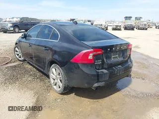 2012 Volvo S60 T6 with VIN YV1902FH4C2023235, listed as a IAAI auction lot 41659705 with 177,668 mi miles. Bid and sale history available at carsss.com. Image 3.