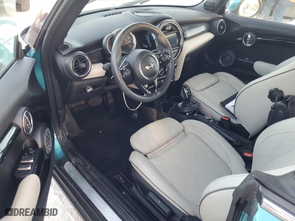2020 MINI Convertible Cooper with VIN WMWWJ3C0XL3L69520, listed as a Copart auction lot 77242184 with 0 mi miles and Non Repairable. Bid and sale history available at carsss.com. Image 8.