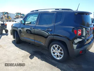 2020 Jeep Renegade Latitude with VIN ZACNJABB9LPL63724, listed as a IAAI auction lot 41832837 with 78,531 mi miles. Bid and sale history available at carsss.com. Image 3.