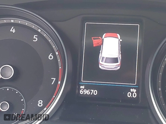 2021 Volkswagen Atlas SE with VIN 1V2JR2CA9MC595833, listed as a IAAI auction lot 42498528 with 69,670 mi miles and . Bid and sale history available at DreamBid. Image 15.
