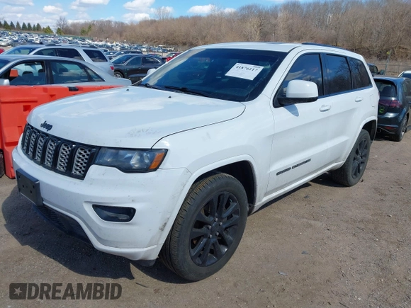 2017 Jeep Grand Cherokee Laredo with VIN 1C4RJFAG9HC824883, listed as a IAAI auction lot 41876117 with 141,067 mi miles. Bid and sale history available at carsss.com. Image 17.