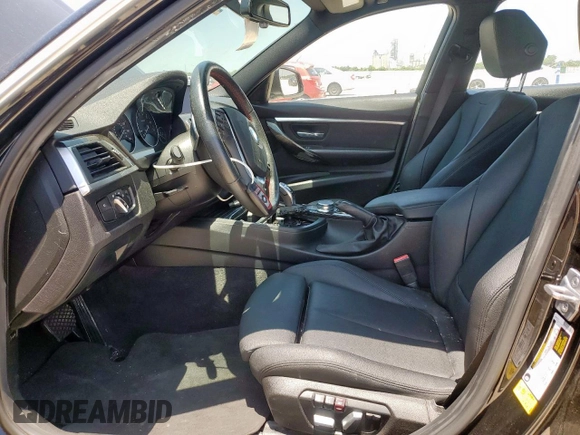 2017 BMW 3 Series 330i с VIN WBA8B9G32HNU56532, выставлен на аукционе Copart как лот 59811845 с пробегом 67 860 миль миль и Списание • Salvage title. История ставок и продаж доступна на DreamBid. Изображение 7.