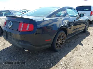 2011 Ford Mustang V6 with VIN 1ZVBP8AM4B5149602, listed as a IAAI auction lot 41974687 with 264,808 mi miles and . Bid and sale history available at carsss.com. Image 4.