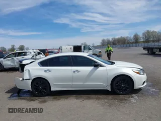 2017 Nissan Altima SR with VIN 1N4AL3AP7HC218218, listed as a IAAI auction lot 41848359 with 175,626 mi miles and . Bid and sale history available at carsss.com. Image 13.