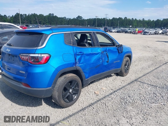 2022 Jeep Compass Latitude with VIN 3C4NJCBB6NT229148, listed as a IAAI auction lot 42342559 with 26,915 mi miles and . Bid and sale history available at DreamBid. Image 4.
