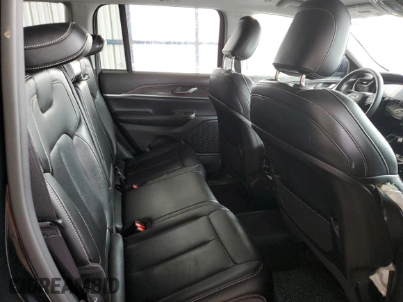 2024 Jeep Grand Cherokee Limited with VIN 1C4RJHBG4RC696595, listed as a Copart auction lot 53904275 with 32,636 mi miles and Salvage title. Bid and sale history available at DreamBid. Image 11.