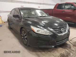 2017 Nissan Altima SV z VIN 1N4AL3AP3HC283714, wystawiony jako IAAI lot #42045311 z przebiegiem 175 090 mil mil oraz . Historia ofert i sprzedaży dostępna na DreamBid. Obrazek 6.