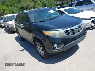2013 Kia Sorento LX with VIN 5XYKT3A64DG363163, listed as a IAAI auction lot 42811435 with 199,427 mi miles and . Bid and sale history available at DreamBid. Image 1.