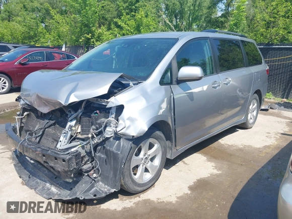 2018 Toyota Sienna LE Auto Access Seat with VIN 5TDKZ3DC9JS904884, listed as a IAAI auction lot 42132992 with 157,974 mi miles and . Bid and sale history available at DreamBid. Image 2.