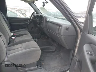 2006 Chevrolet Silverado 1500 LS with VIN 1GCEC19V86Z146071, listed as a IAAI auction lot 41853522 with 118,855 mi miles. Bid and sale history available at carsss.com. Image 5.