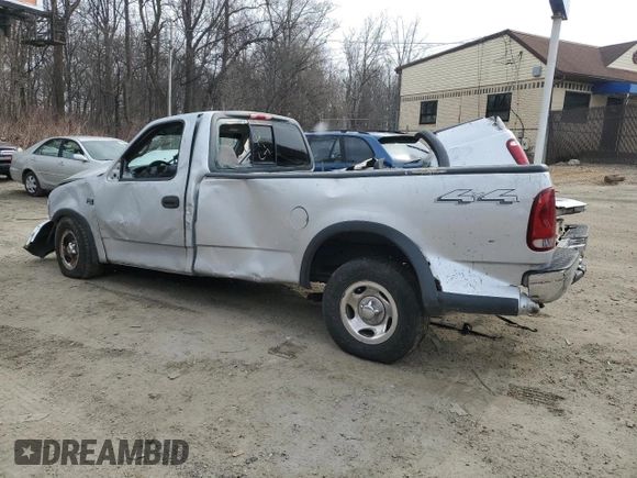 2000 Ford F-150 XL with VIN 1FTZF182XYNC17149, listed as a Copart auction lot 44325635 with Not provided miles and Salvage title. Bid and sale history available at DreamBid. Image 2.