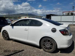 2008 Scion tC Spec z VIN JTKDE167480234496, wystawiony jako Copart lot #50149375 z przebiegiem 157 625 mil mil oraz Szkoda całkowita • Salvage title. Historia ofert i sprzedaży dostępna na DreamBid. Obrazek 2.