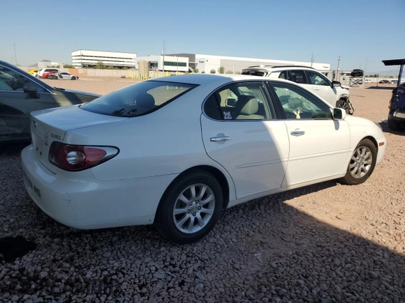 2002 Lexus ES 300 with VIN JTHBF30GX25012392, listed as a Copart auction lot 48133365 with 134,720 mi miles and Salvage Title. Bid and sale history available at DreamBid. Image 3.