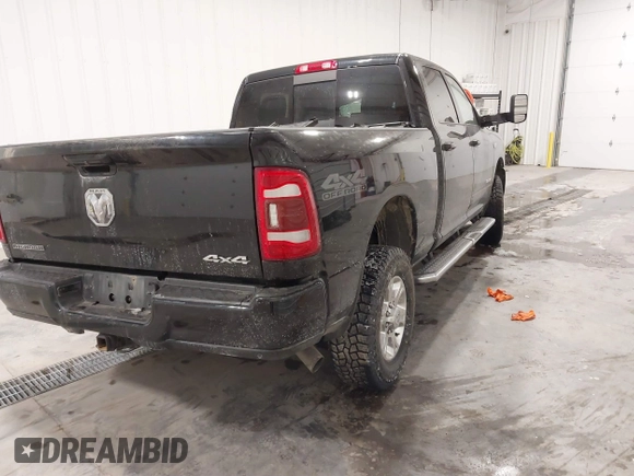 2022 Ram 2500 Big Horn with VIN 3C6UR5DJ8NG145207, listed as a IAAI auction lot 41512026 with 73,951 mi miles. Bid and sale history available at carsss.com. Image 4.