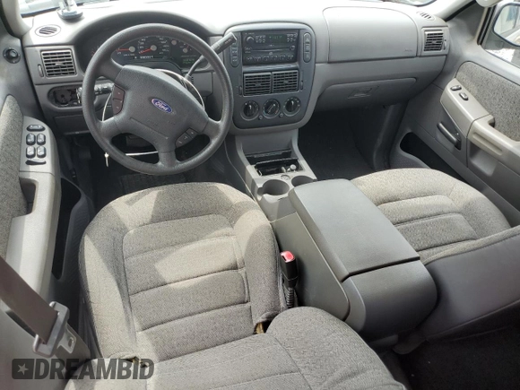 2005 Ford Explorer XLS with VIN 1FMZU72E15UA26499, listed as a Copart auction lot 58125945 with 196,774 mi miles and Salvage title. Bid and sale history available at DreamBid. Image 8.