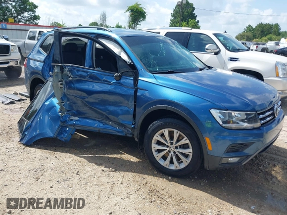 2018 Volkswagen Tiguan S с VIN 3VV1B7AX0JM028674, выставлен на аукционе IAAI как лот 42558427 с пробегом 104 562 миль миль и . История ставок и продаж доступна на DreamBid. Изображение 1.