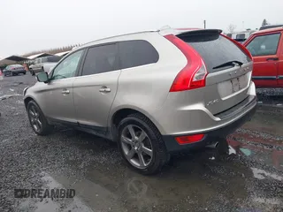 2013 Volvo XC60 T6 with VIN YV4902DZ7D2449646, listed as a IAAI auction lot 41764164 with 129,588 mi miles. Bid and sale history available at carsss.com. Image 3.