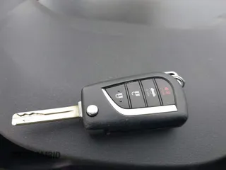 2023 Toyota Corolla LE z VIN 5YFB4MDE4PP006958, wystawiony jako IAAI lot #42119364 z przebiegiem 31 914 mil mil oraz . Historia ofert i sprzedaży dostępna na DreamBid. Obrazek 11.