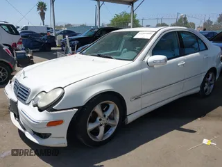 2006 Mercedes-Benz C 230 Sport z VIN WDBRF52H46F772494, wystawiony jako IAAI lot #42202080 z przebiegiem 92 364 mil mil oraz . Historia ofert i sprzedaży dostępna na DreamBid. Obrazek 2.