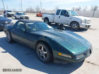 1995 Chevrolet Corvette with VIN 1G1YY22P7S5114691, listed as a IAAI auction lot 41671037 with 129,384 mi miles. Bid and sale history available at carsss.com. Image 1.