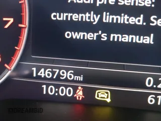 2018 Audi Q7 Premium Plus z VIN WA1LAAF71JD043867, wystawiony jako IAAI lot #42100789 z przebiegiem 146 796 mil mil oraz . Historia ofert i sprzedaży dostępna na DreamBid. Obrazek 16.