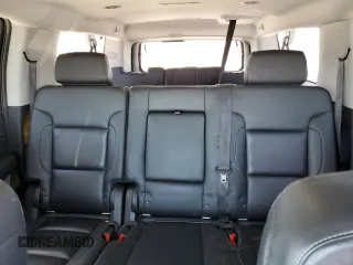 2019 Chevrolet Suburban LT z VIN 1GNSKHKC3KR408068, wystawiony jako Copart lot #49529125 z przebiegiem 115 547 mil mil oraz Czysty tytuł • Clean title. Historia ofert i sprzedaży dostępna na DreamBid. Obrazek 10.