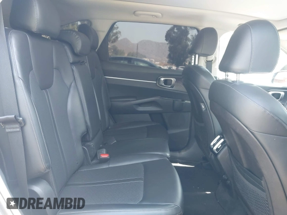2021 Kia Sorento S with VIN 5XYRL4LCXMG073937, listed as a IAAI auction lot 42595810 with 71,507 mi miles and . Bid and sale history available at DreamBid. Image 8.